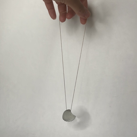 Vintage art deco shell necklace - Picture 7 of 7